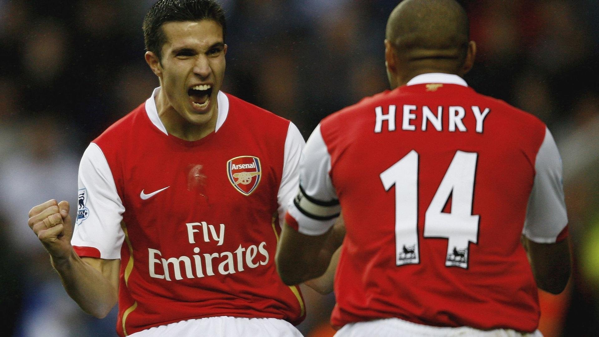 _极限徒步穿越沙漠：坚韧与勇气的考验_，在徒步穿越沙漠的时候需要注意哪些事项呢