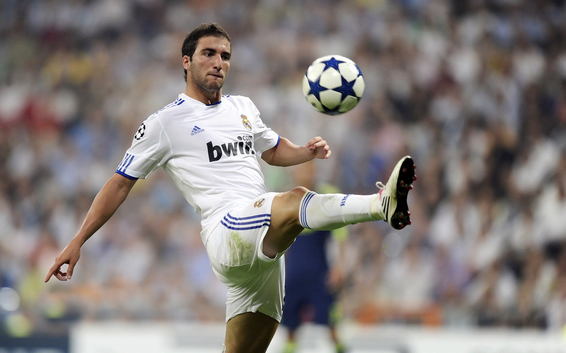 《电竞作品创作:漫画、动画带火电竞文化》,电竞题材的漫画